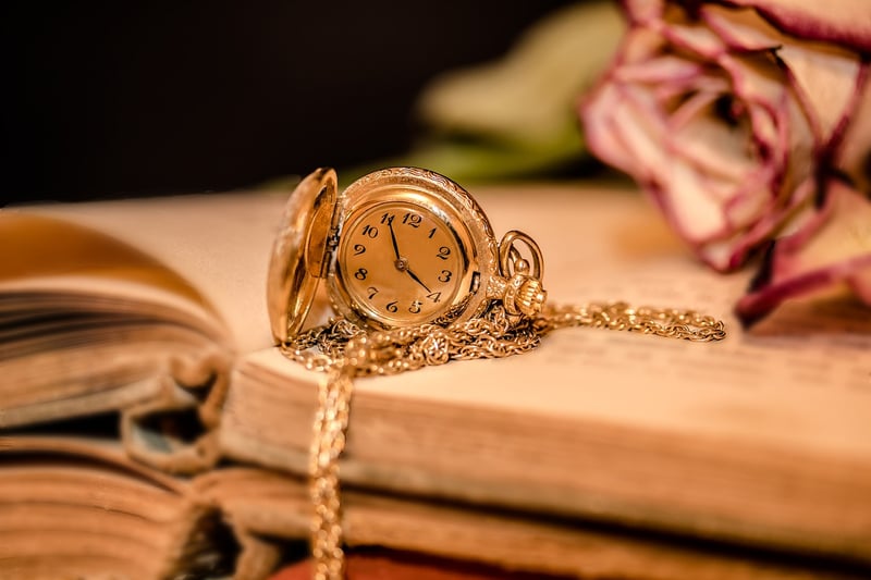 Clock Time Time Of Time Gold